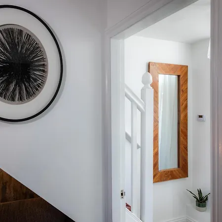 Character, Comfort And Convenience, No 5 Rosedene Mews