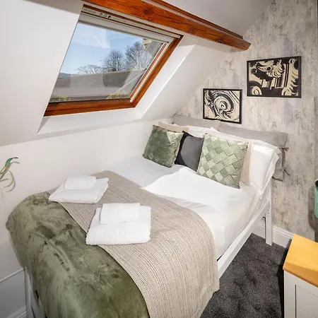 Character, Comfort And Convenience, No 5 Rosedene Mews Marske-by-the-Sea